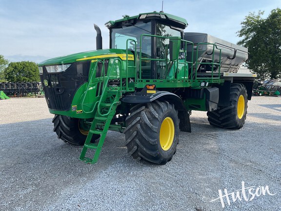 Photo of 2022 John Deere 800R