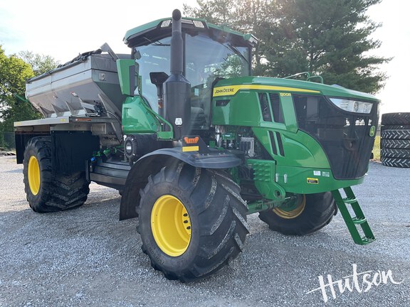 Photo of 2022 John Deere 800R