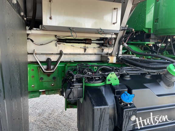 Photo of 2022 John Deere 800R