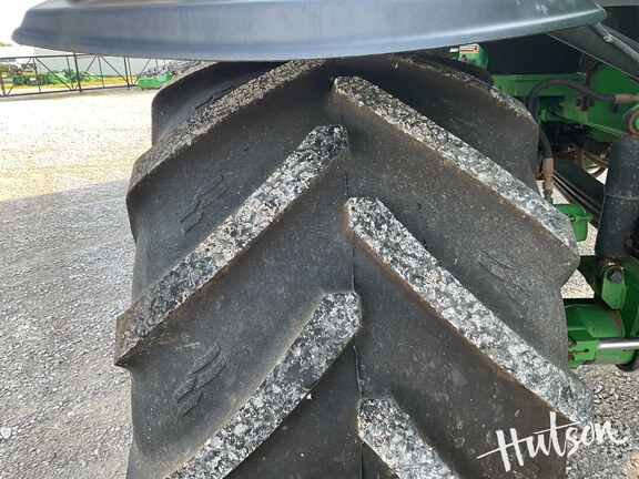 Photo of 2022 John Deere 800R