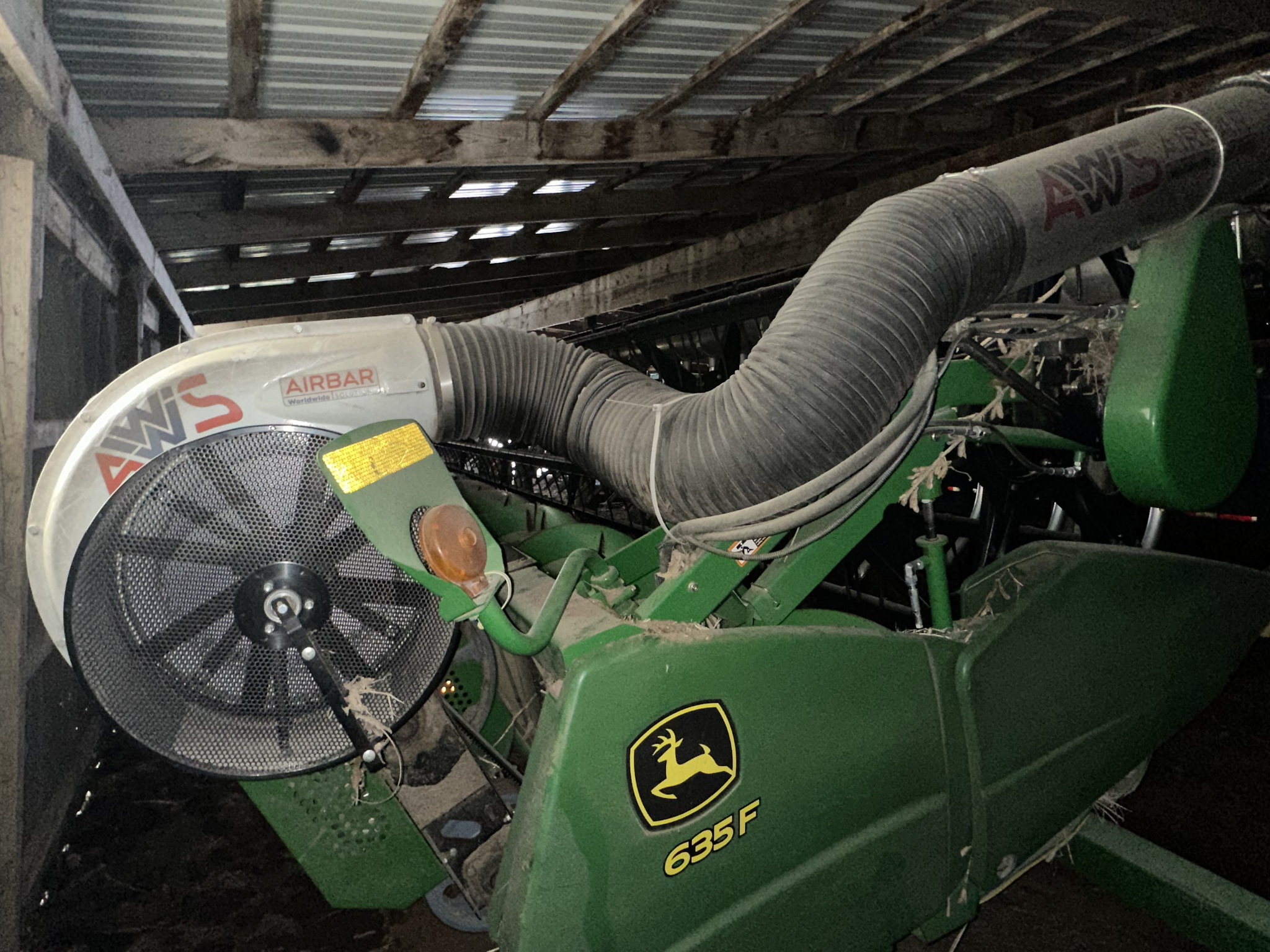 2012 John Deere 635F Image 6