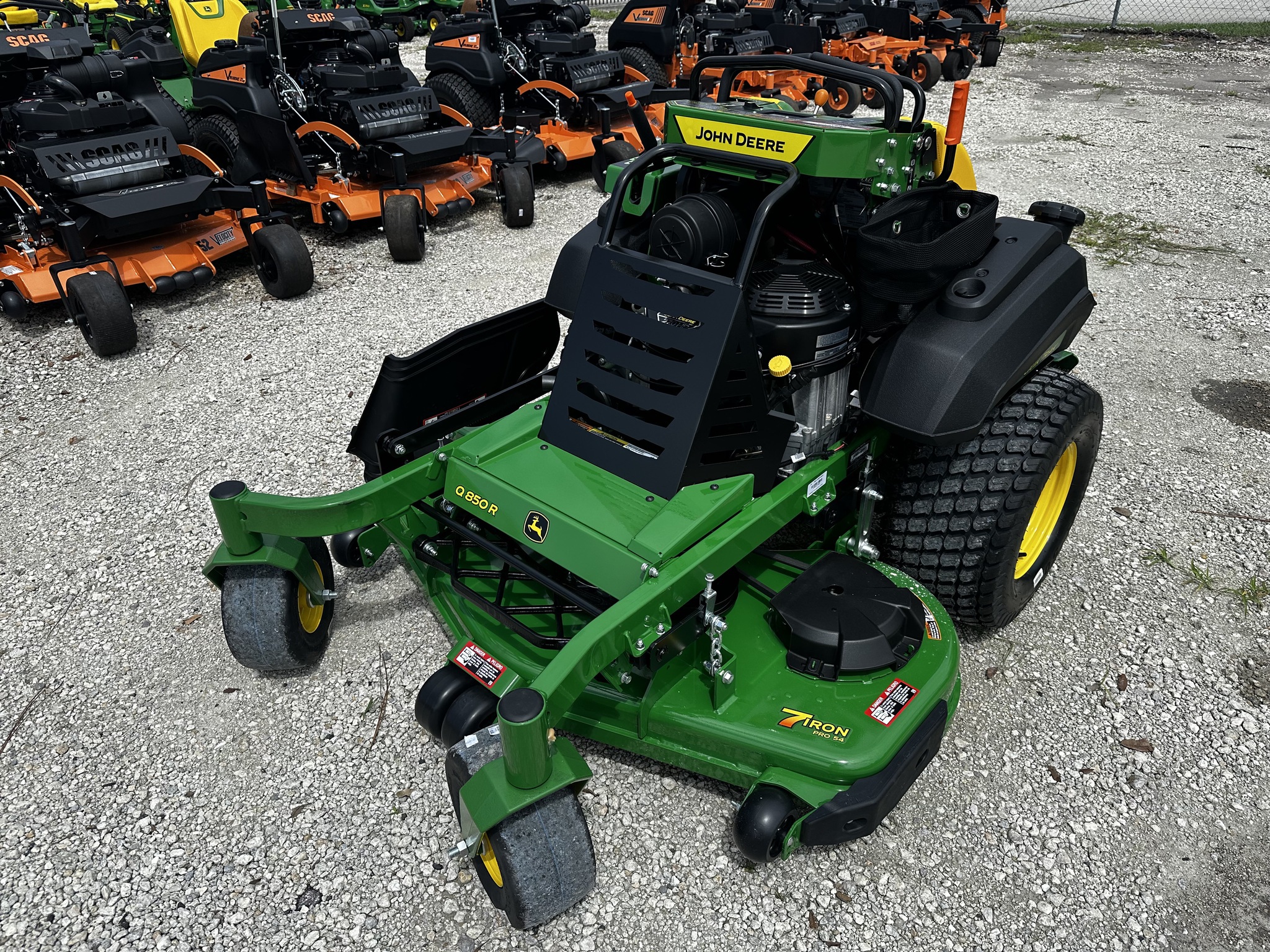 2026 John Deere Q850R Image 8