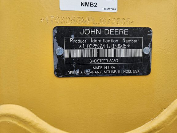 John-Deere 325G