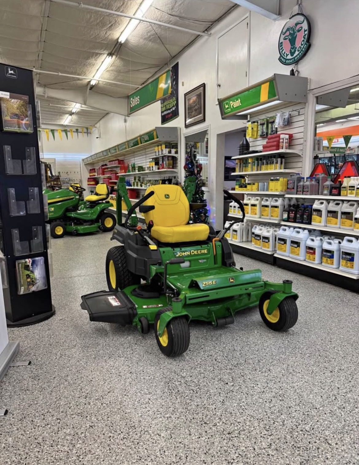 2023 John Deere z515e Image 3