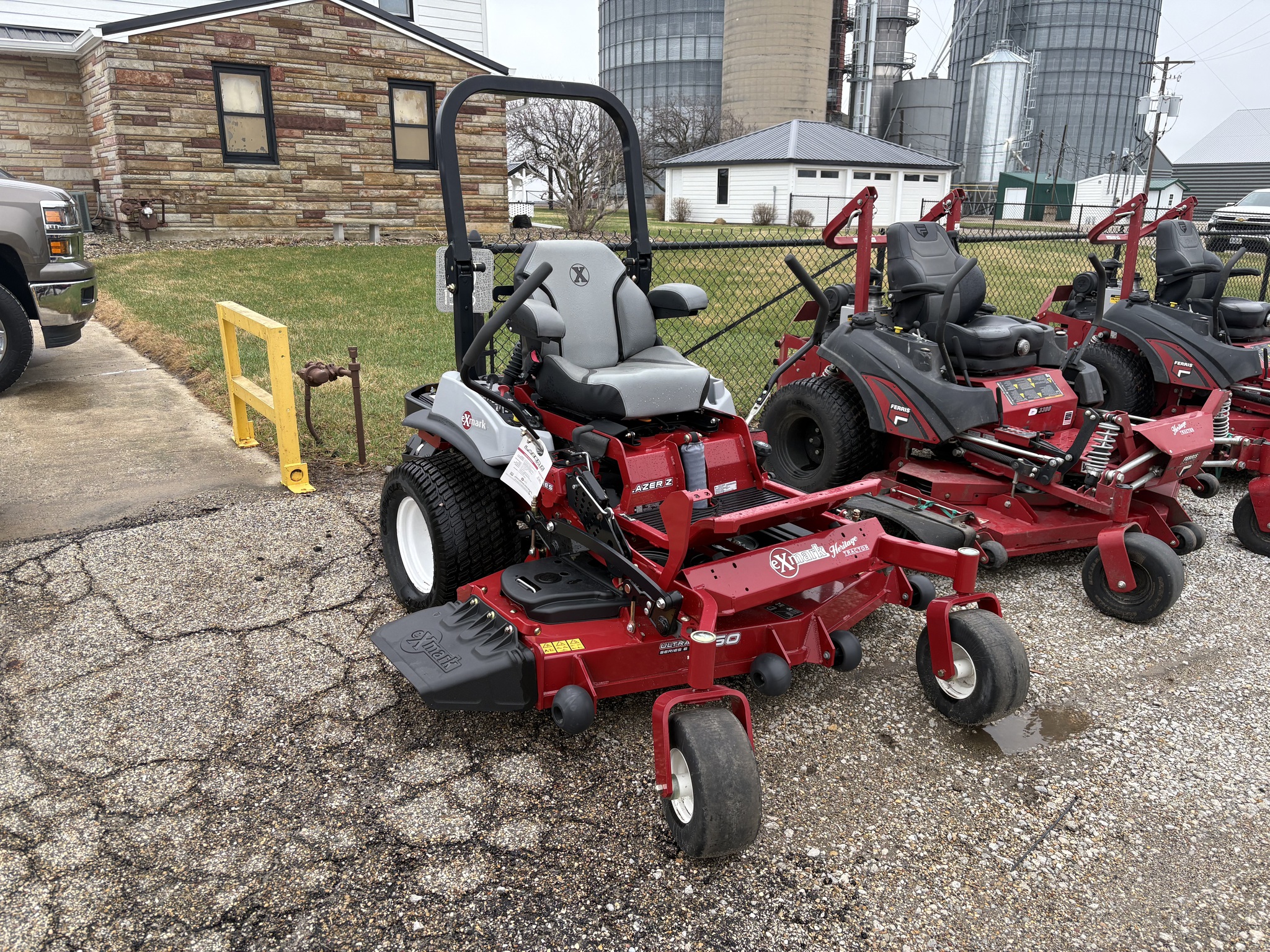  2024 Exmark LZX801CKA606C1 at Heritage Tractor in Roanoke, IL