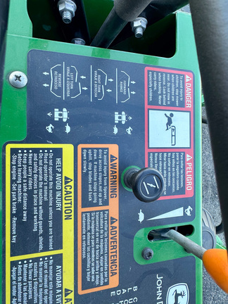 2023 John-Deere 661R