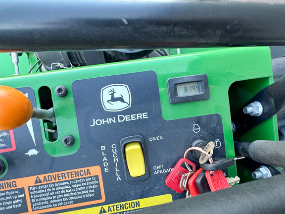 2023 John-Deere 661R