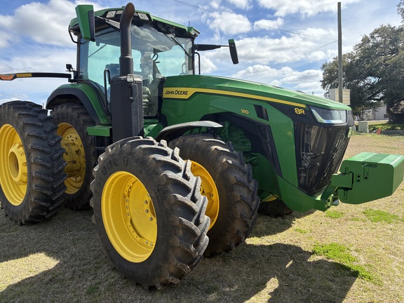 2025 John Deere 8R 310 Photo 1