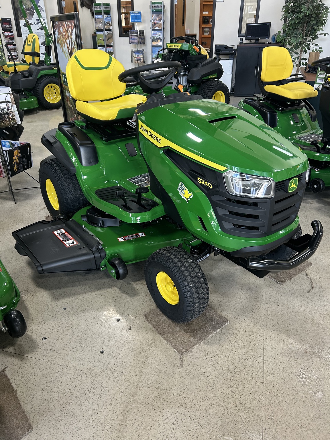 2026 John Deere S240 Image 7