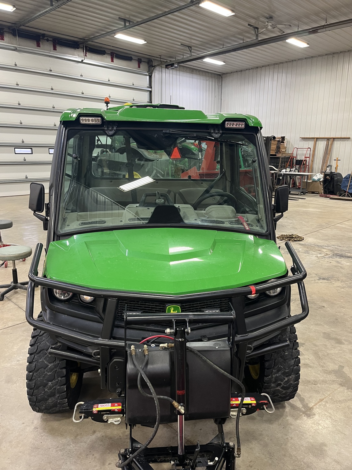  2022 John Deere XUV 835R at Heritage Tractor in Streator, IL