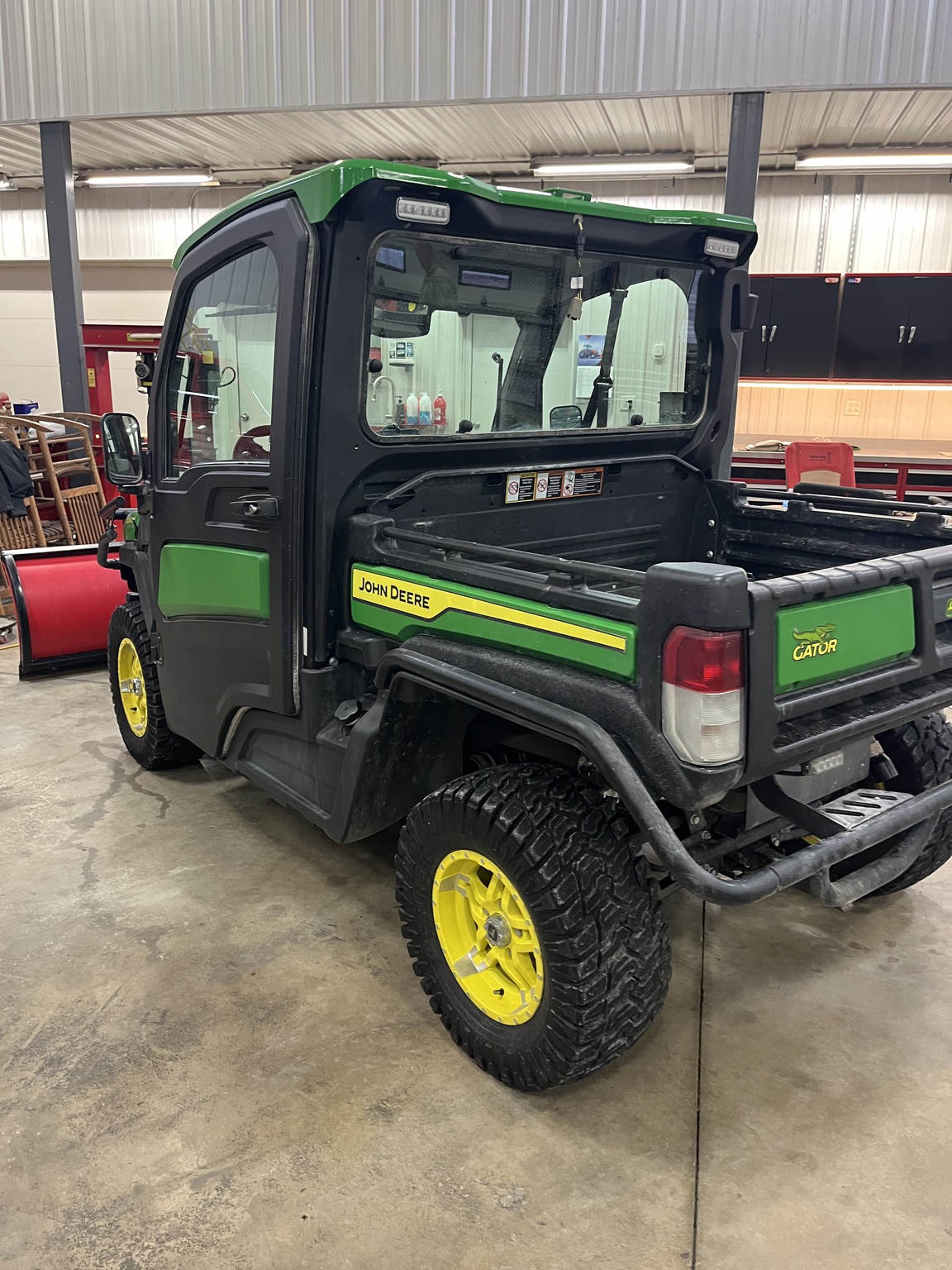  2022 John Deere XUV 835R at Heritage Tractor in Streator, IL