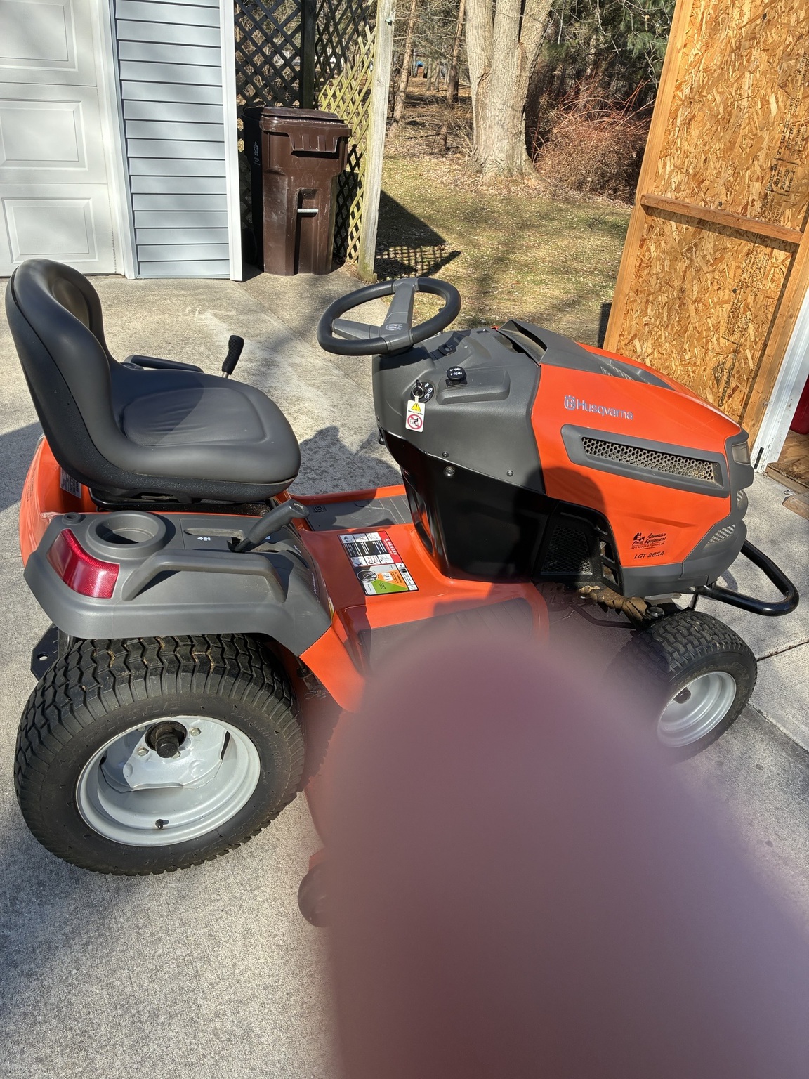 2017 Husqvarna LGT2654 Image 2