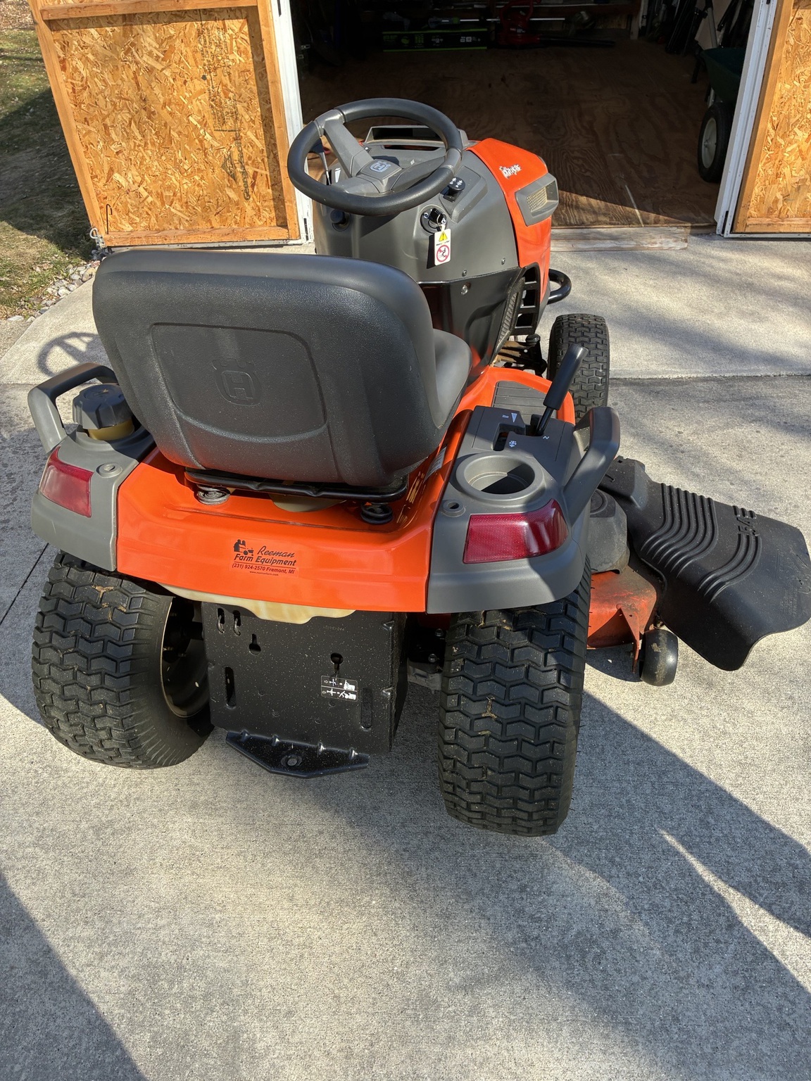 2017 Husqvarna LGT2654 Image 4