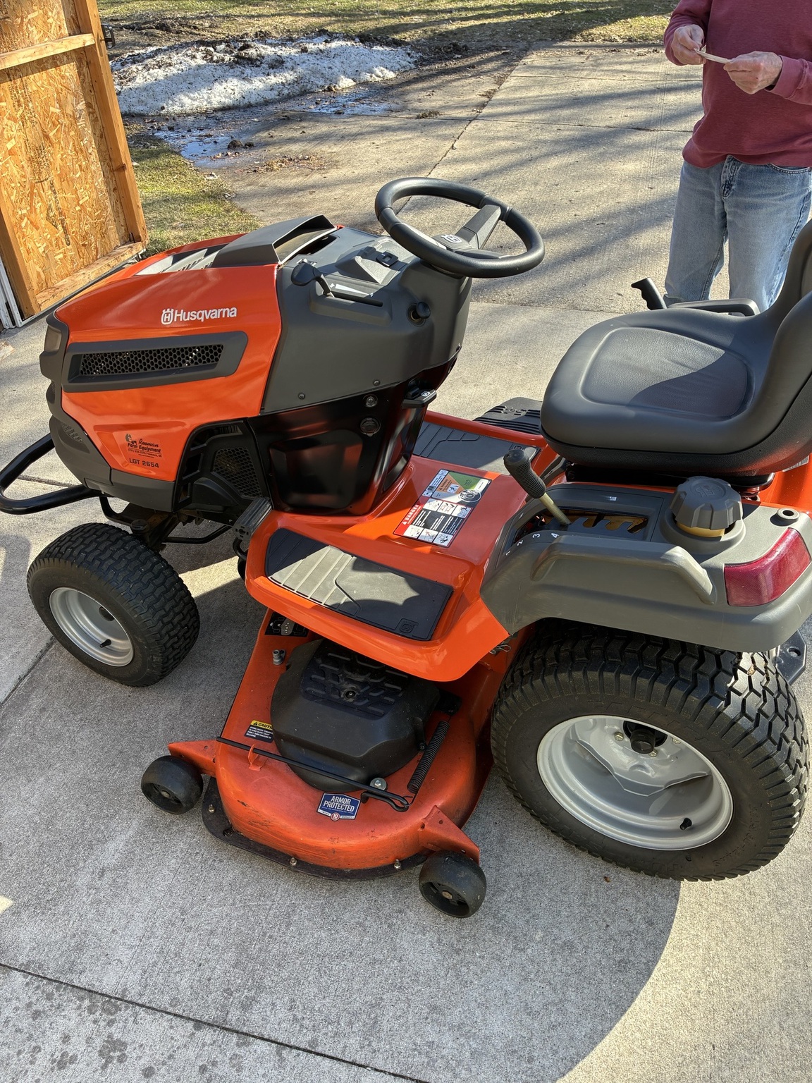 2017 Husqvarna LGT2654 Image 1