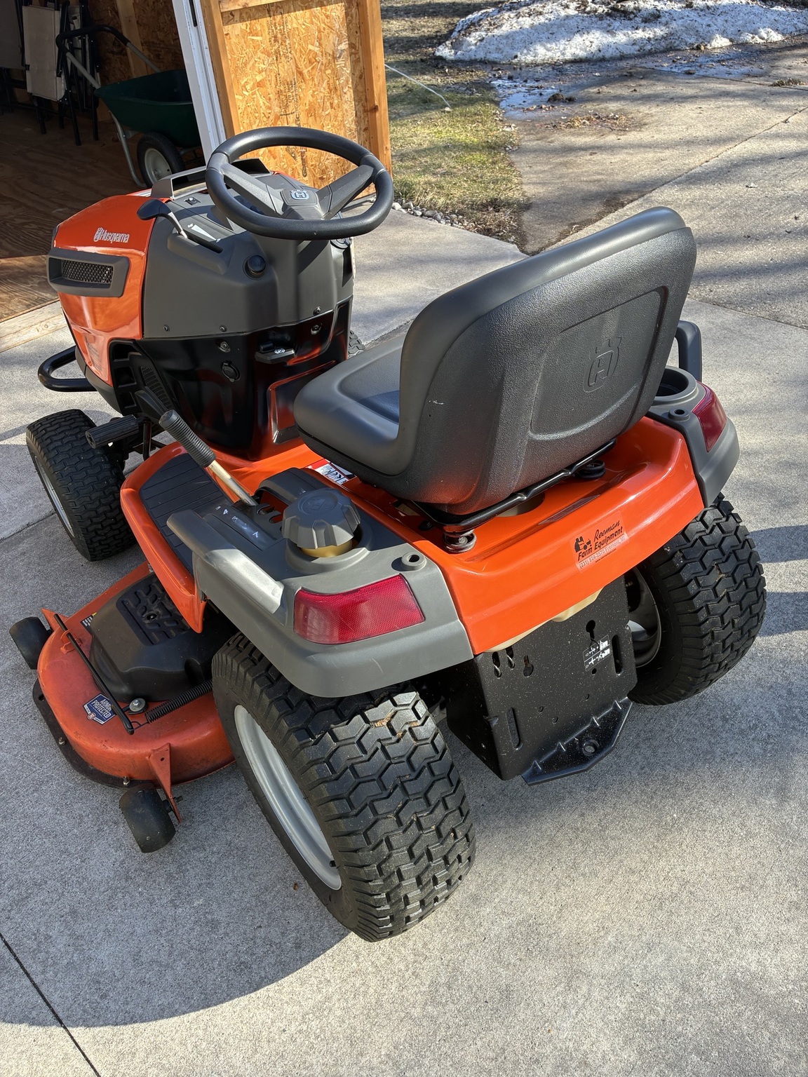 2017 Husqvarna LGT2654 Image 6