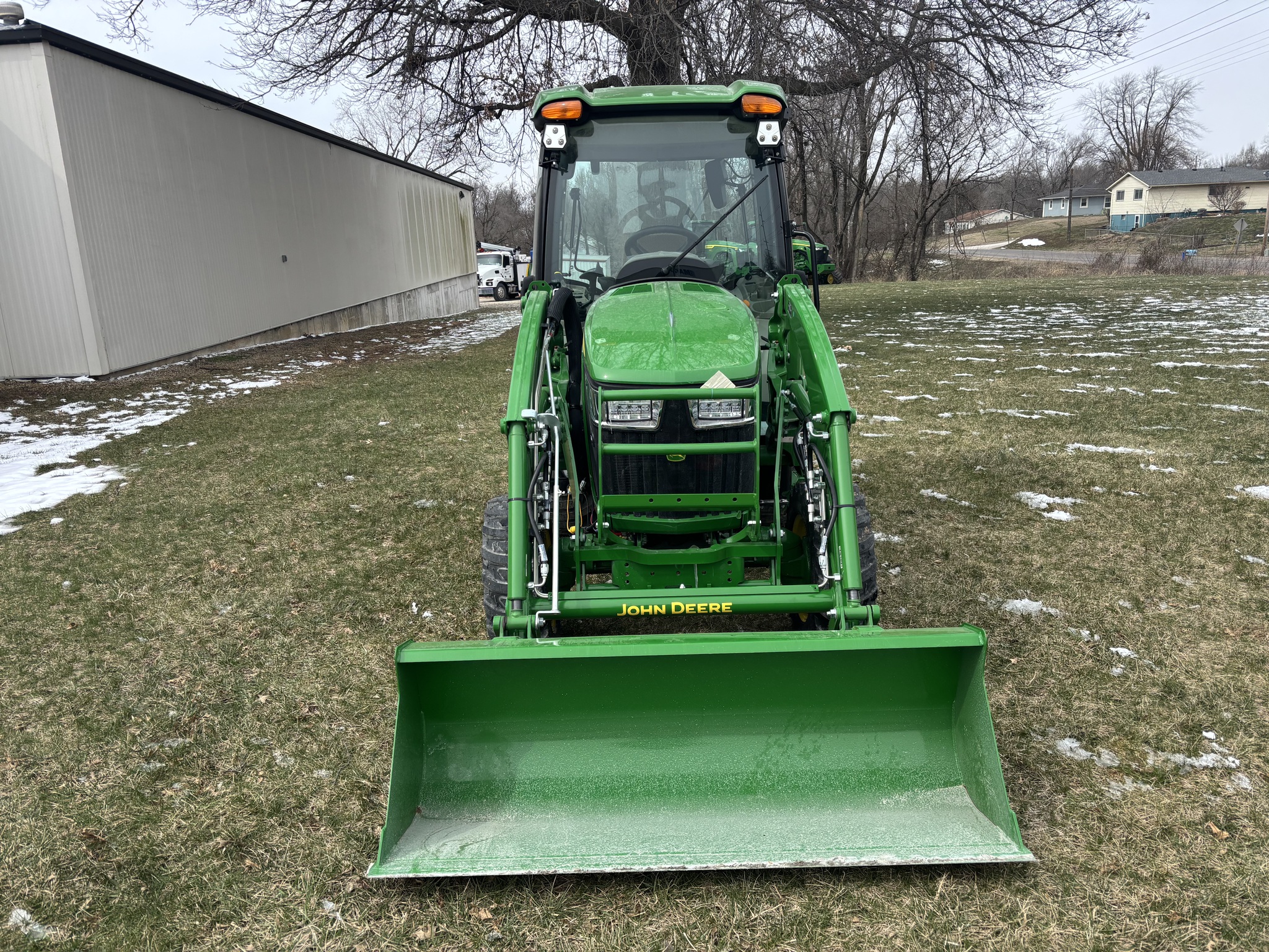  2025 John Deere 3039R at Heritage Tractor in Atchison, KS