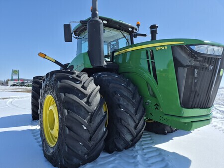Used 2020 John Deere 9570R Articulated 4WD Tractors at Horizon Ag & Turf in St. Paul, AB - Photo9