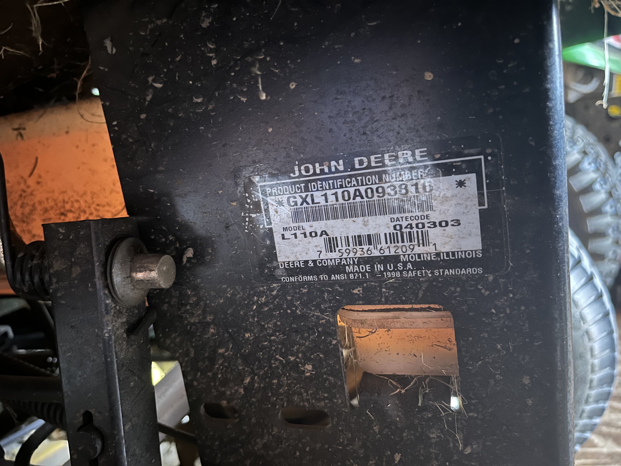 2003 John Deere L110 Image 5