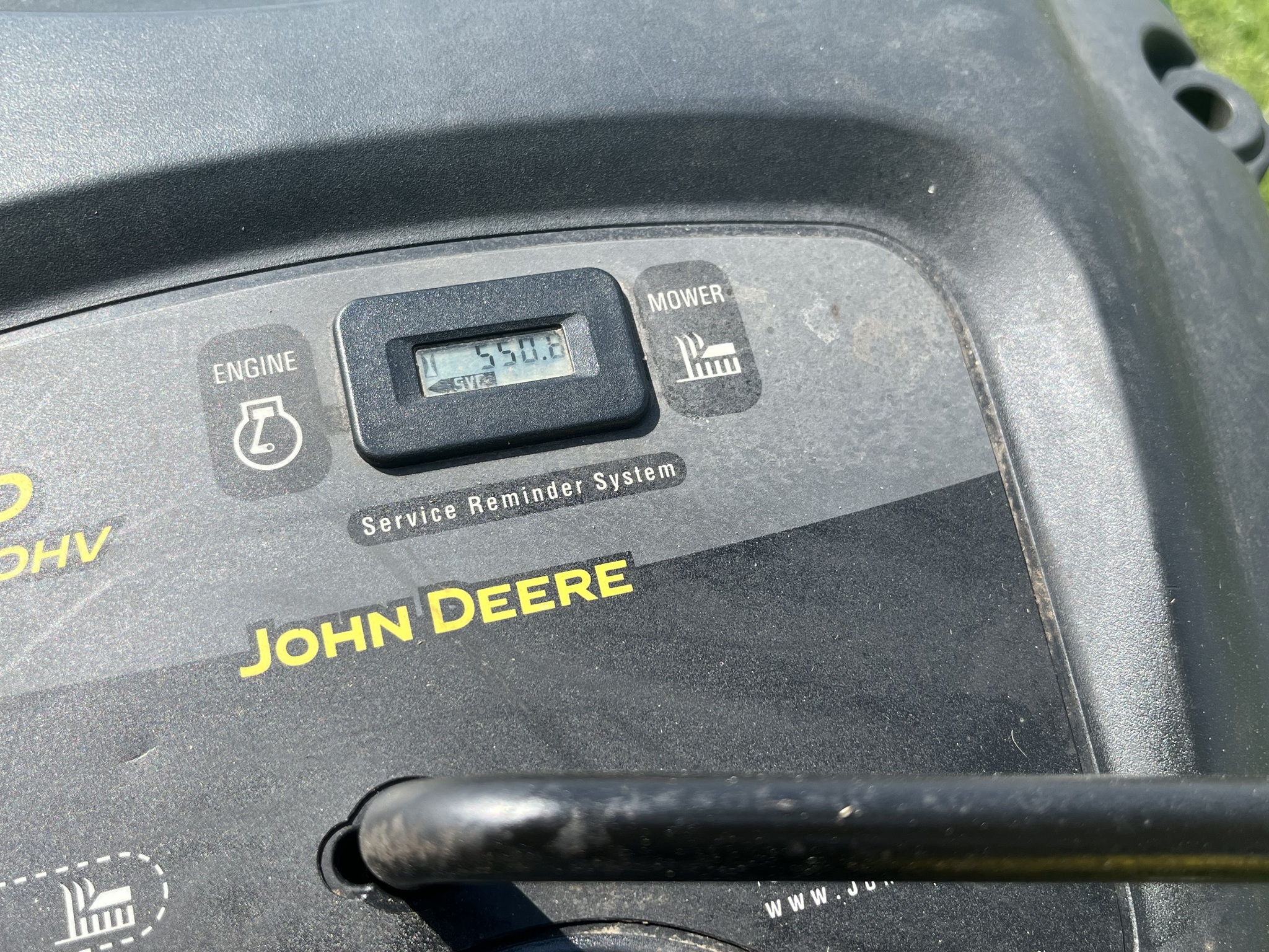 2003 John Deere L110 Image 8