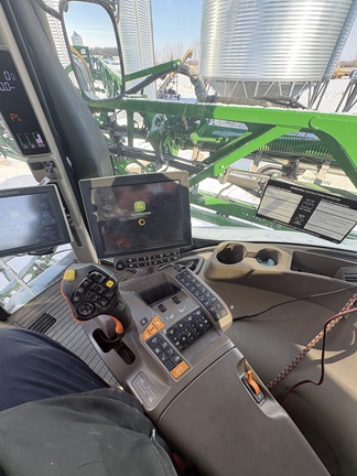 Used 2019 John Deere R4038 Self Propelled Sprayers at Horizon Ag & Turf in Lloydminster, AB - Photo4