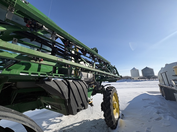 Used 2019 John Deere R4038 Self Propelled Sprayers at Horizon Ag & Turf in Lloydminster, AB - Photo3