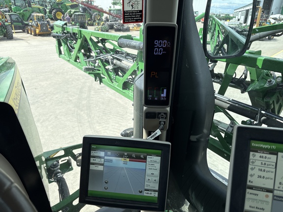 Used 2019 John Deere R4038 Self Propelled Sprayers at Horizon Ag & Turf in Lloydminster, AB - Photo12