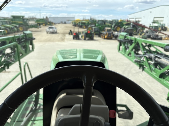 Used 2019 John Deere R4038 Self Propelled Sprayers at Horizon Ag & Turf in Lloydminster, AB - Photo16