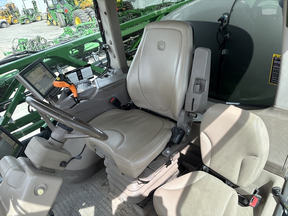 Used 2019 John Deere R4038 Self Propelled Sprayers at Horizon Ag & Turf in Lloydminster, AB - Photo11