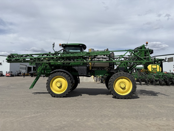 Used 2019 John Deere R4038 Self Propelled Sprayers at Horizon Ag & Turf in Lloydminster, AB - Photo10