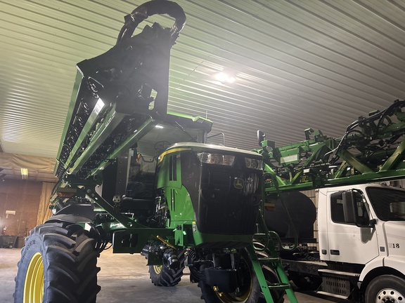 Used 2026 John Deere 410R Self Propelled Sprayers at Koenig Equipment in Urbana, OH - Photo4