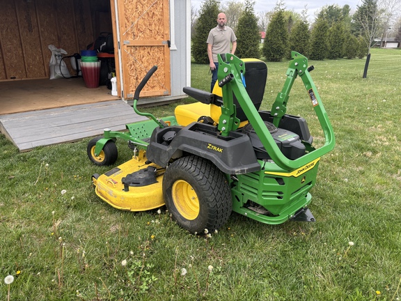 Used 2023 John Deere Z530M Zero Turn Mowers at Koenig Equipment in Oxford, OH - Photo2