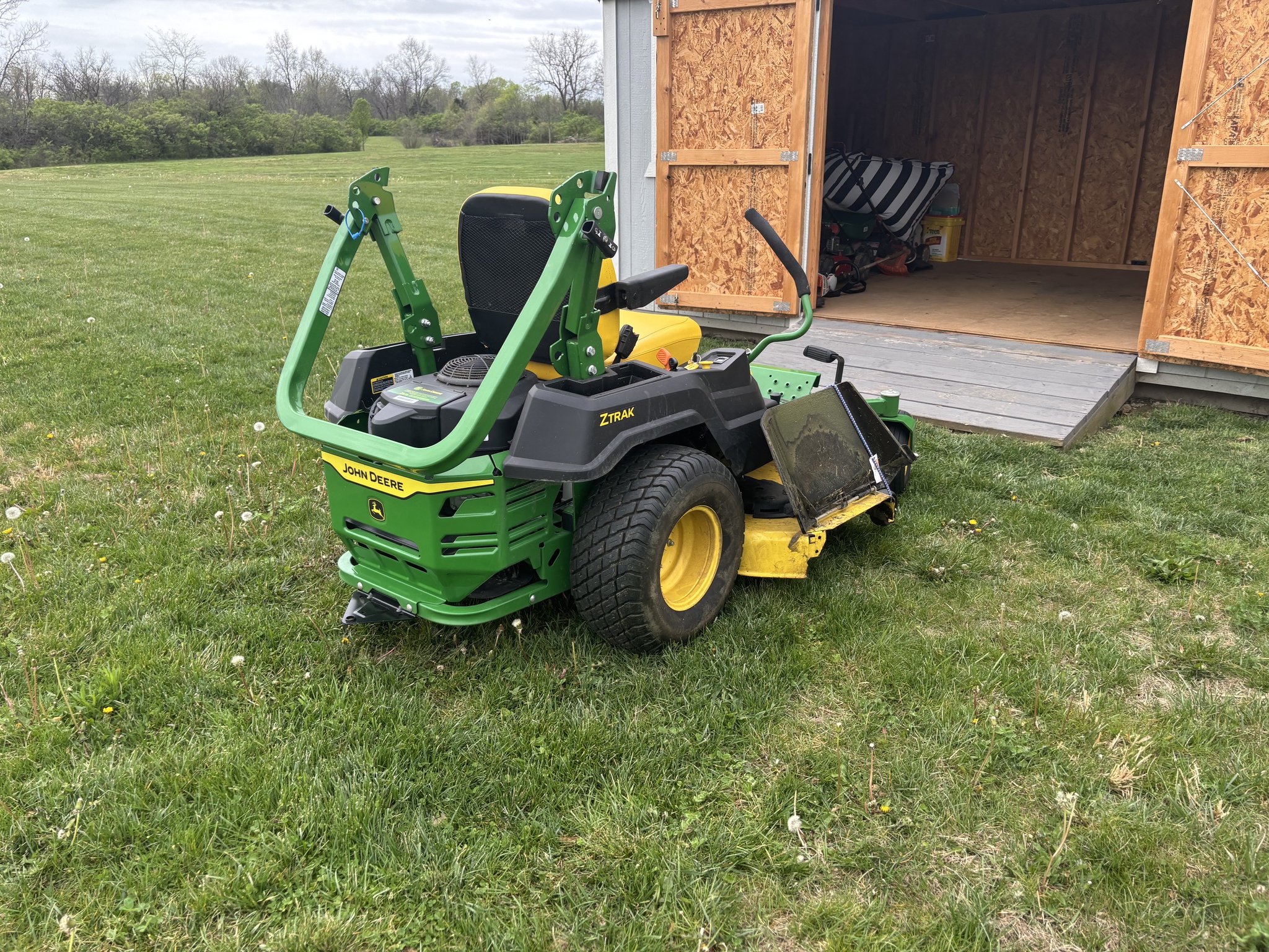 Used 2023 John Deere Z530M Zero Turn Mowers at Koenig Equipment in Oxford, OH - PhotoXL4