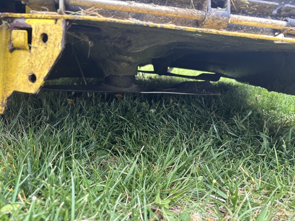 Used 2023 John Deere Z530M Zero Turn Mowers at Koenig Equipment in Oxford, OH - Photo9