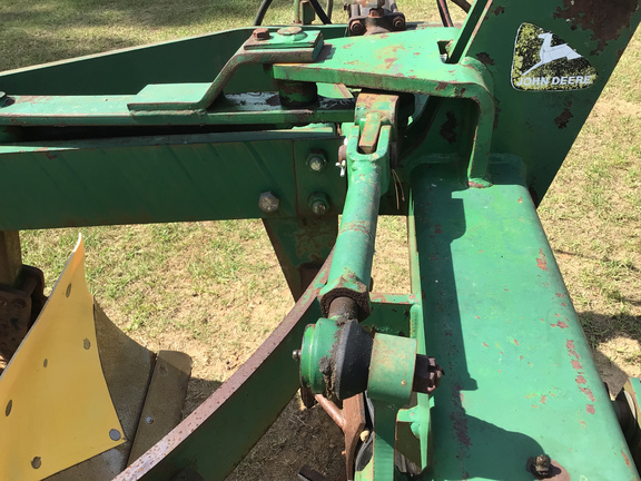 1992 John Deere 3945 Photo 7