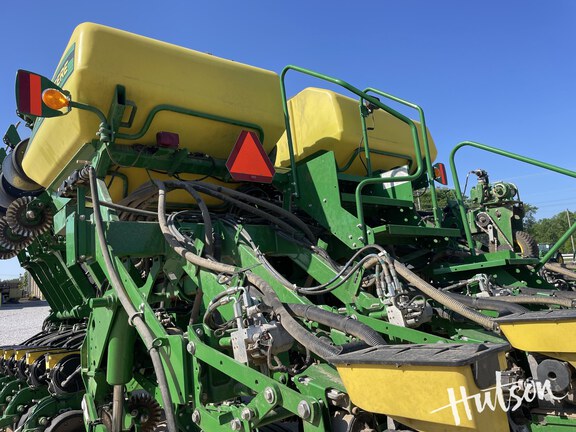 Photo of 2019 John Deere 1795