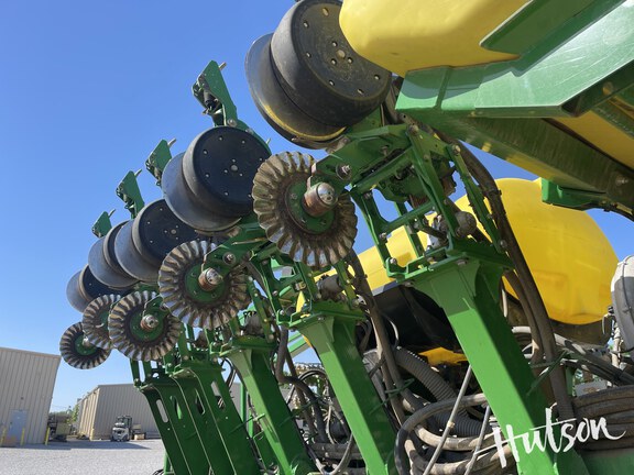 Photo of 2019 John Deere 1795
