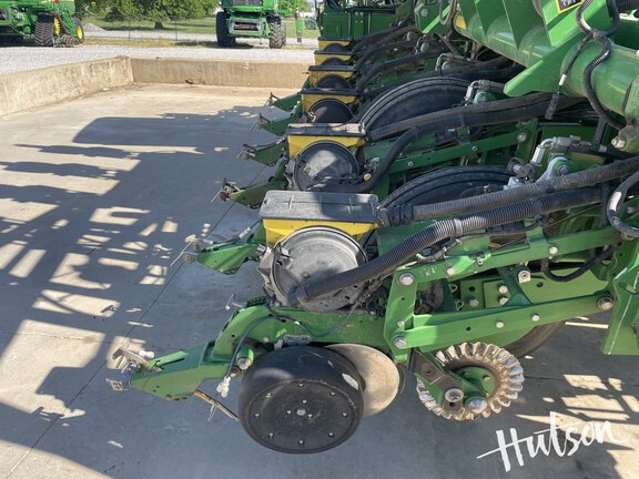 Photo of 2019 John Deere 1795