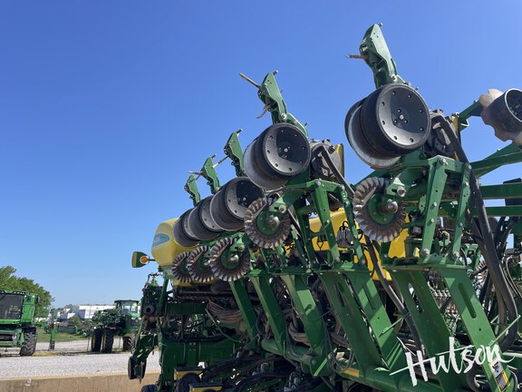 Photo of 2019 John Deere 1795