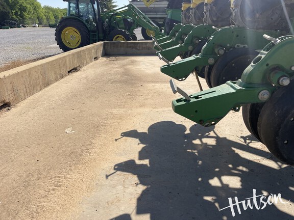 Photo of 2019 John Deere 1795
