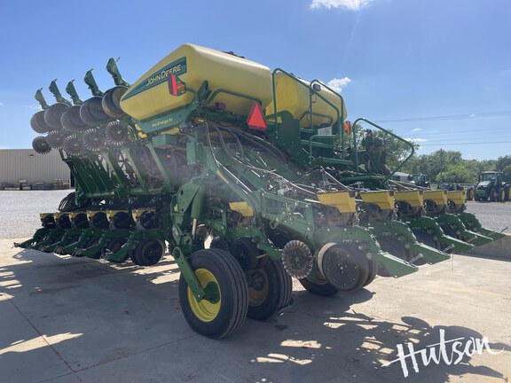 Photo of 2019 John Deere 1795