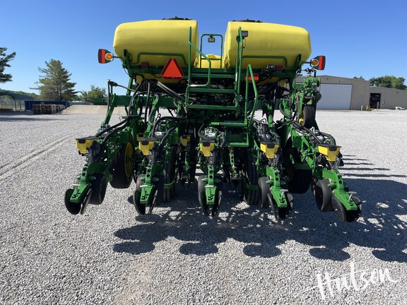 Photo of 2019 John Deere 1795