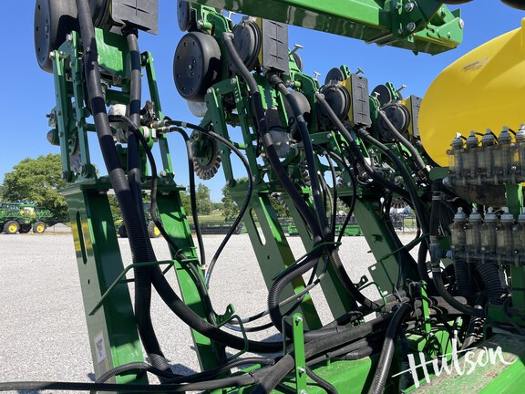 Photo of 2019 John Deere 1795