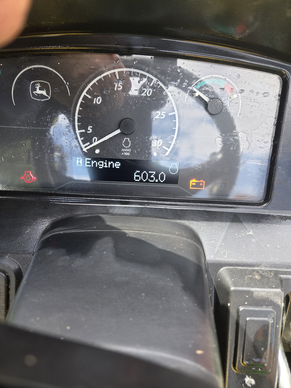 2019 John Deere 3038E Image 5