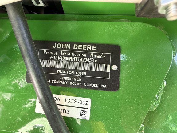  John Deere 4066R - Photo36