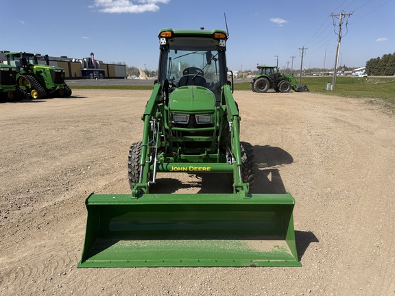  John Deere 4066R - Photo8