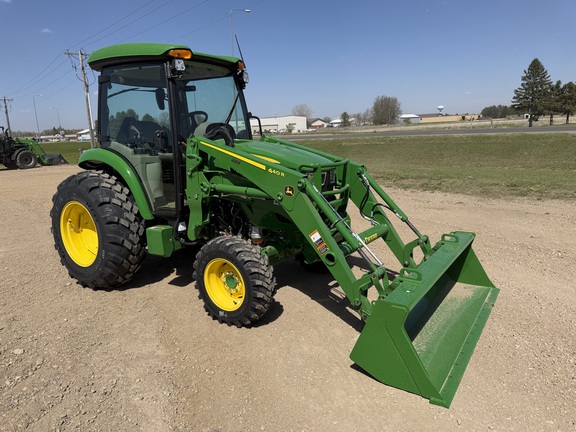  John Deere 4066R