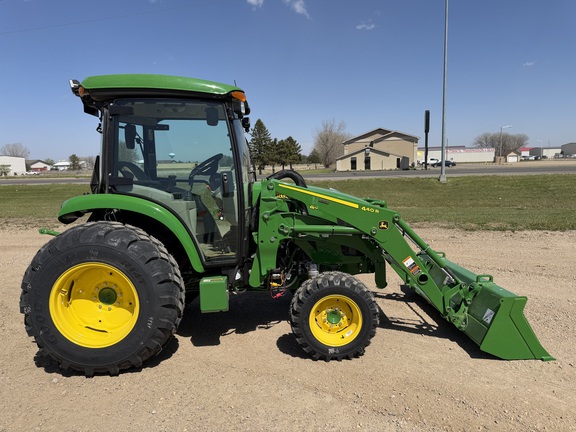  John Deere 4066R - Photo2