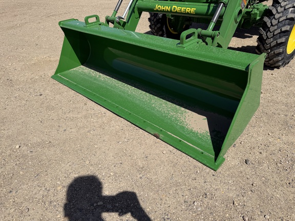  John Deere 4066R - Photo19