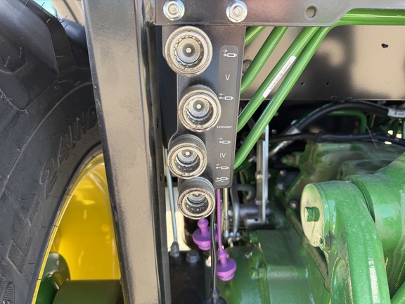  John Deere 4066R - Photo25