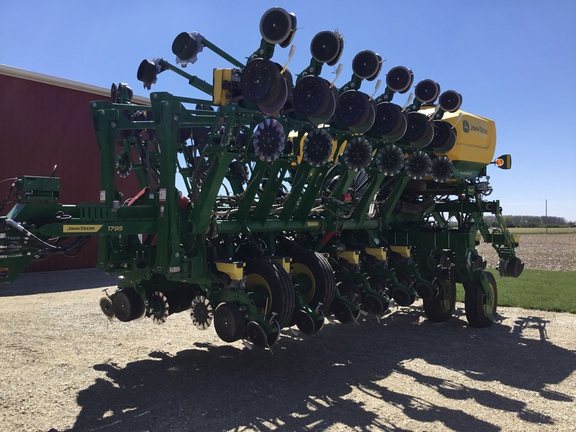 2025 John-Deere 1795